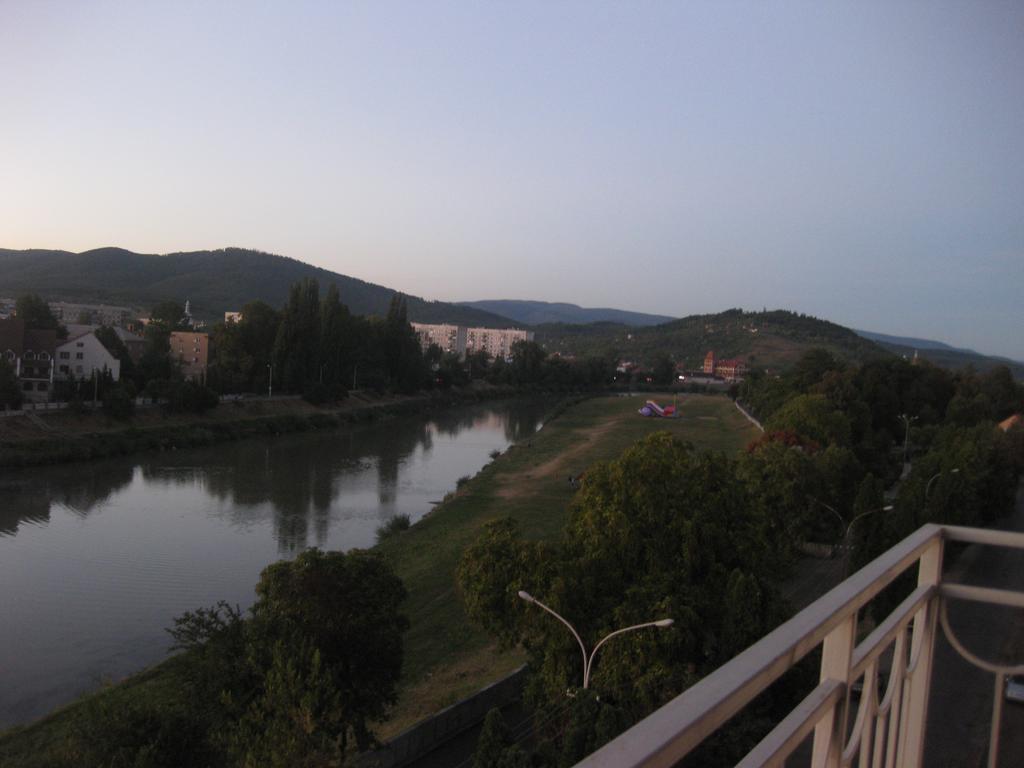 Apartments on Parkaniya 2a Mukacheve Bagian luar foto