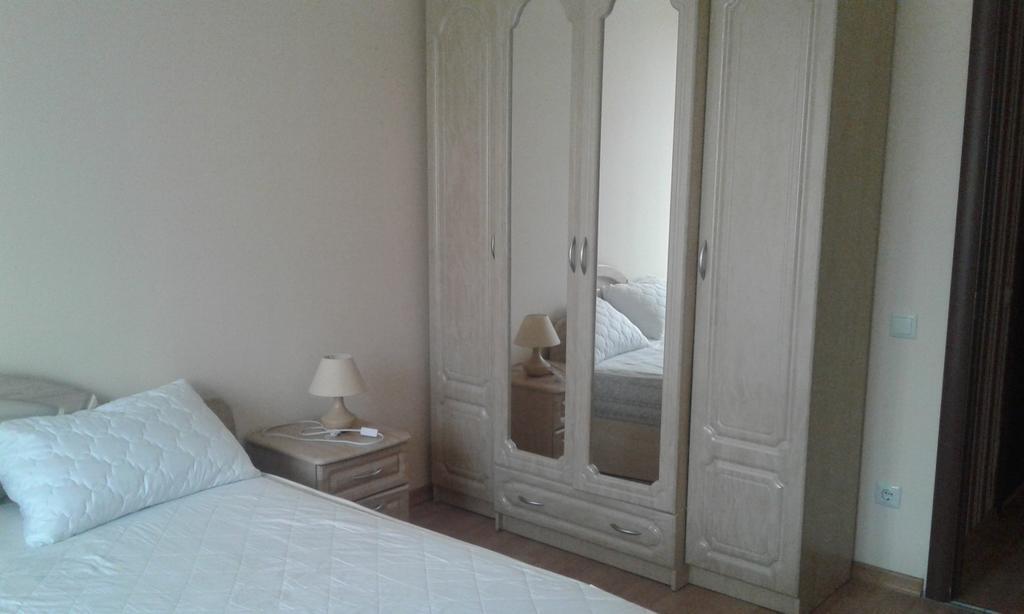 Apartments on Parkaniya 2a Mukacheve Bagian luar foto