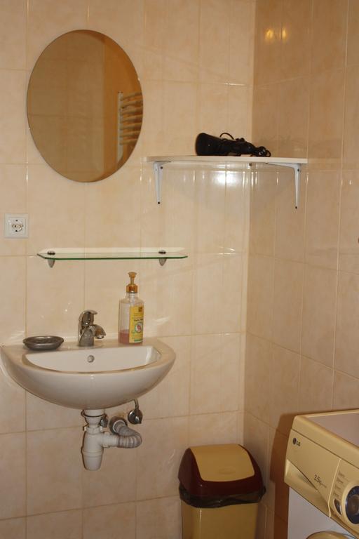 Apartments on Parkaniya 2a Mukacheve Bagian luar foto