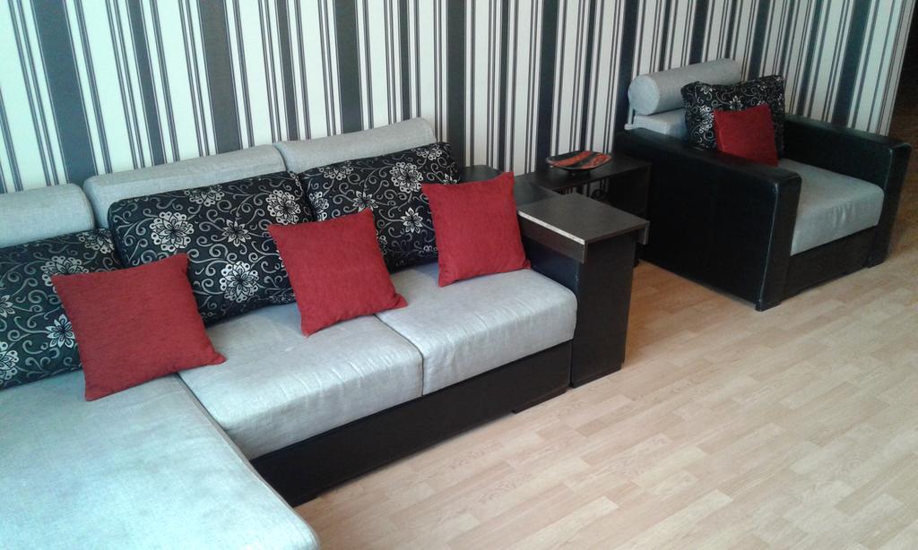 Apartments on Parkaniya 2a Mukacheve Bagian luar foto