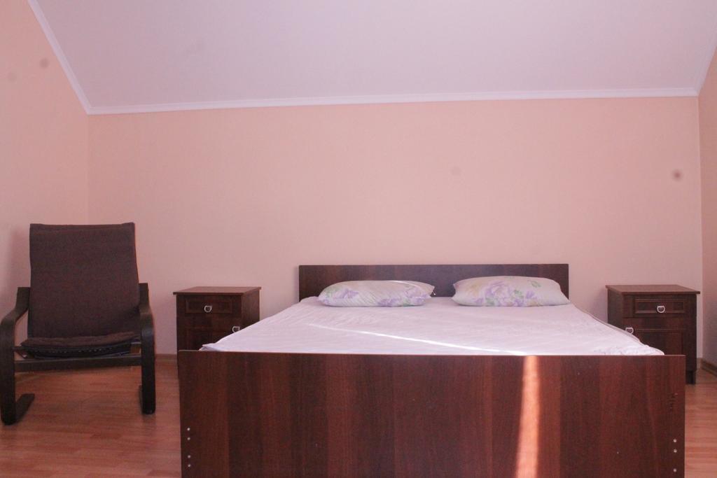 Apartments on Parkaniya 2a Mukacheve Bagian luar foto